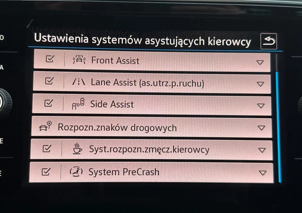 Volkswagen Passat cena 209900 przebieg: 15000, rok produkcji 2023 z Niepołomice małe 781